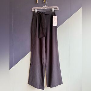 NWT Lululemon Noir Black Tie-Waist Pleated Wide-Leg Pants Sz 4